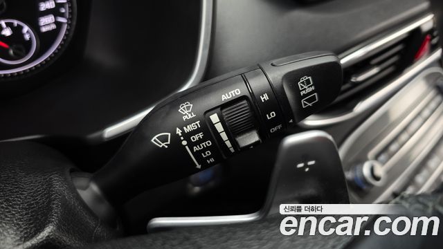 Hyundai Santafe 2023 — photo 27