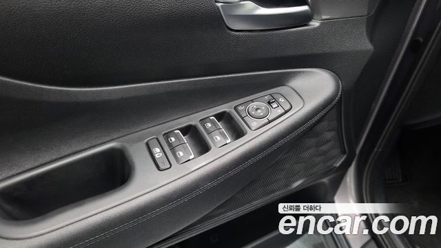 Hyundai Santafe 2023 — photo 30