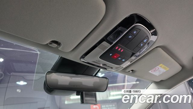 Hyundai Santafe 2023 — photo 32