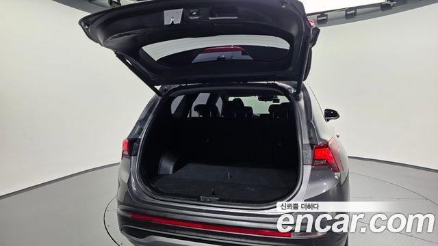 Hyundai Santafe 2023 — photo 33