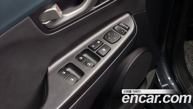 Hyundai Kona 2018 — photo 24