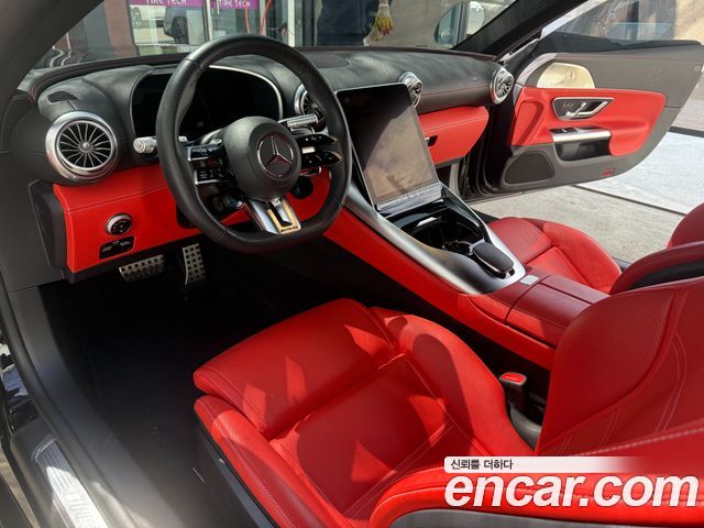 Mercedes-Benz SL-Class 2025 — photo 10