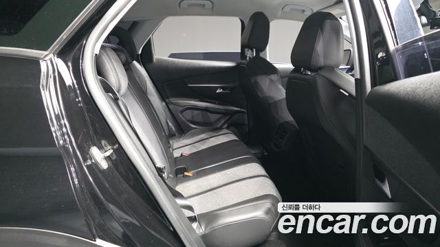 Peugeot 3008 2019 — photo 12