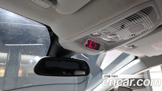 Peugeot 3008 2019 — photo 16