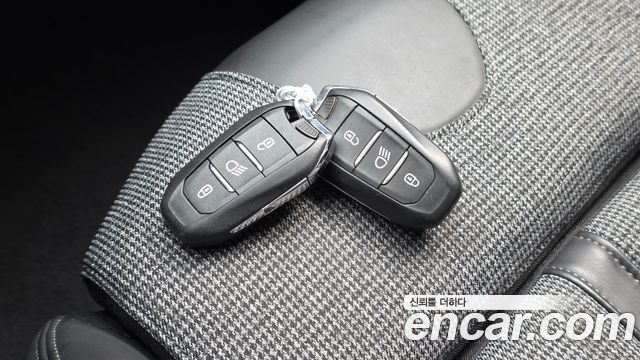 Peugeot 3008 2019 — photo 17