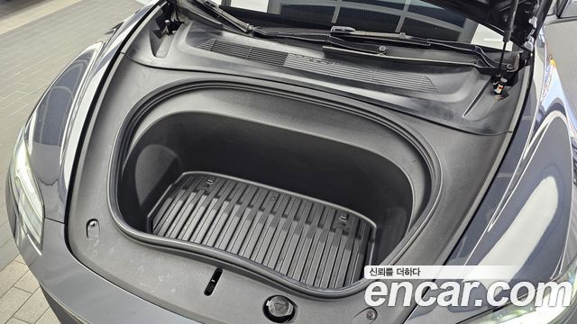 Tesla Model 3 2025 — photo 6
