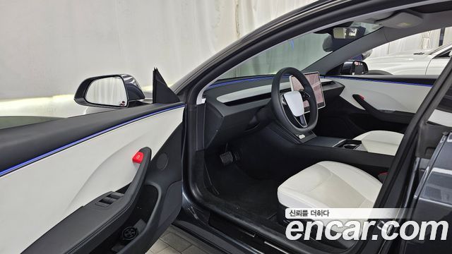 Tesla Model 3 2025 — photo 13