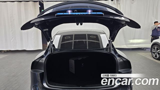 Tesla Model 3 2025 — photo 26