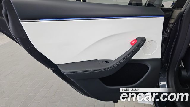 Tesla Model 3 2025 — photo 15
