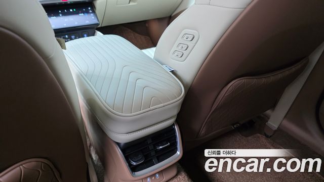 Hyundai Grandeur 2025 — photo 30