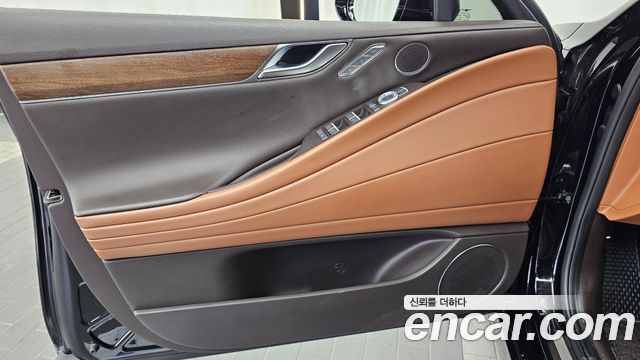 Genesis G80 2023 — photo 14