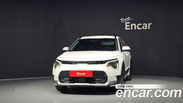 Kia Niro 2023 — photo 3