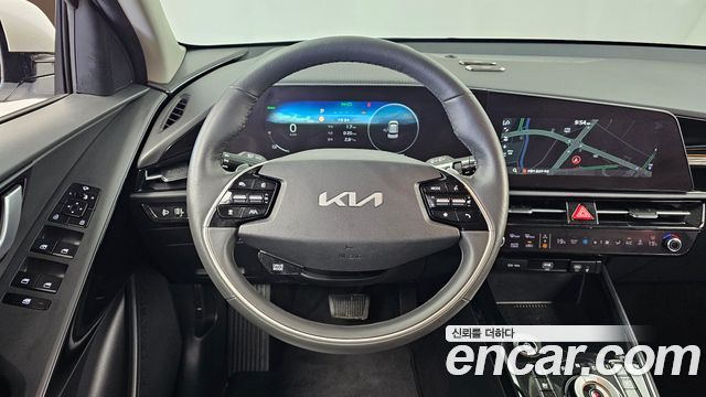 Kia Niro 2023 — photo 13