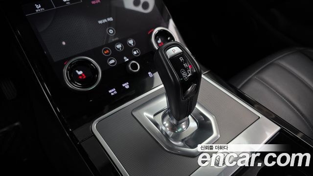 Land Rover Range Rover Evoque 2020 — photo 12