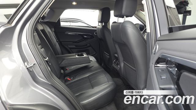 Land Rover Range Rover Evoque 2020 — photo 18