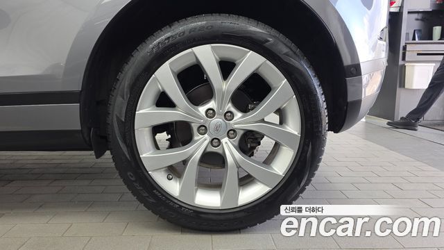 Land Rover Range Rover Evoque 2020 — photo 7