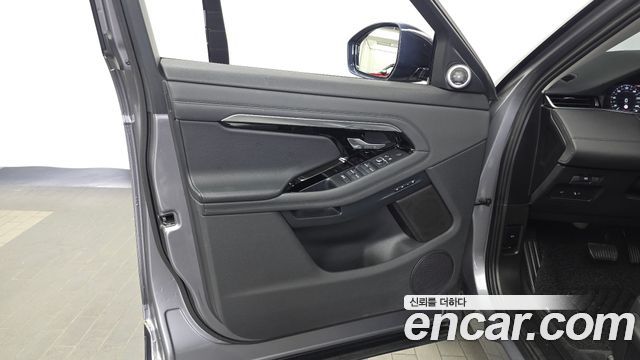 Land Rover Range Rover Evoque 2020 — photo 14