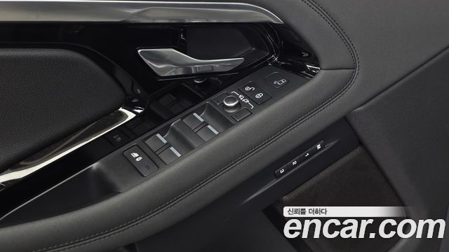Land Rover Range Rover Evoque 2020 — photo 33