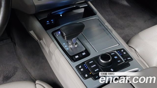 Genesis G80 2017 — photo 12
