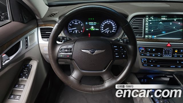 Genesis G80 2017 — photo 18