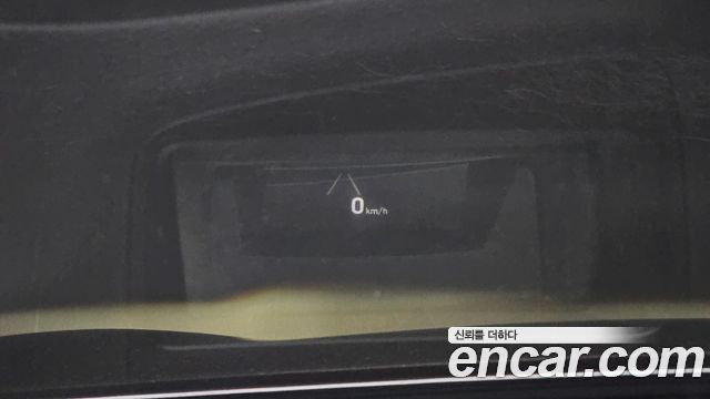 Genesis G80 2017 — photo 22