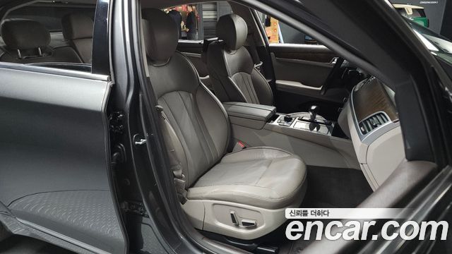 Genesis G80 2017 — photo 16