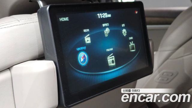 Genesis G80 2017 — photo 29