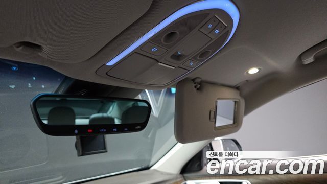 Genesis G80 2017 — photo 30