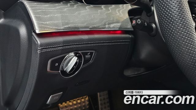 Mercedes-Benz AMG GT 2026 — photo 28