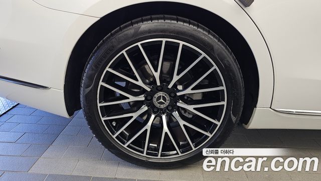 Mercedes-Benz S-Class 2025 — photo 5