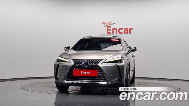Lexus UX 2019 — photo 3