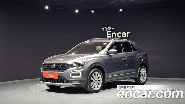 Volkswagen T-Roc 2021 — photo 1