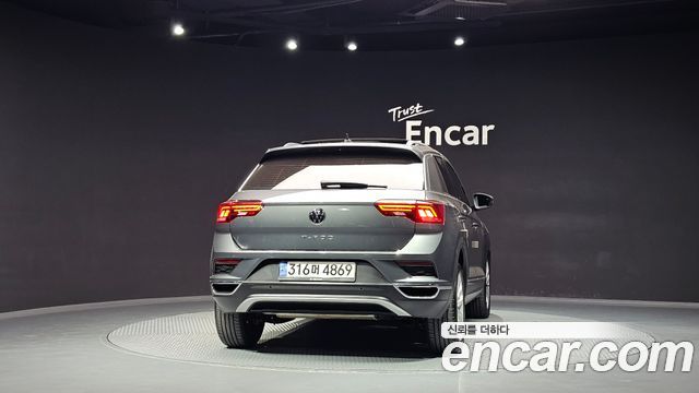 Volkswagen T-Roc 2021 — photo 4