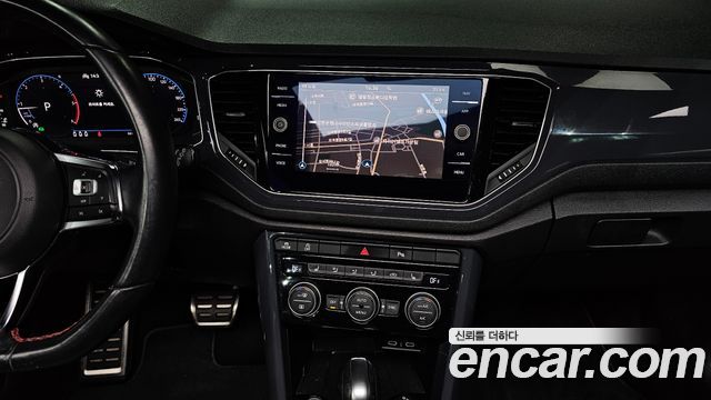Volkswagen T-Roc 2021 — photo 20