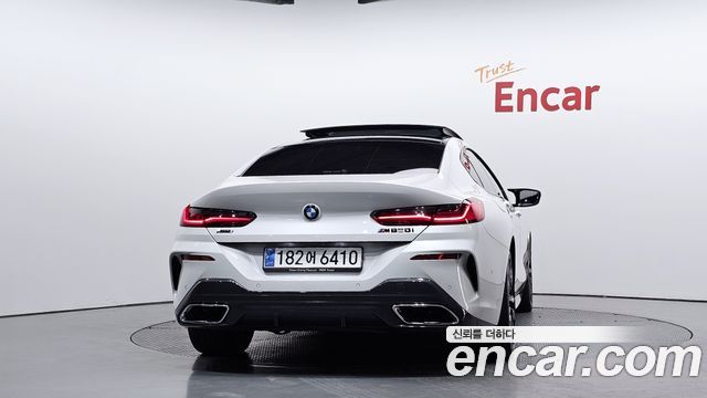 BMW 8-Series 2023 — photo 4