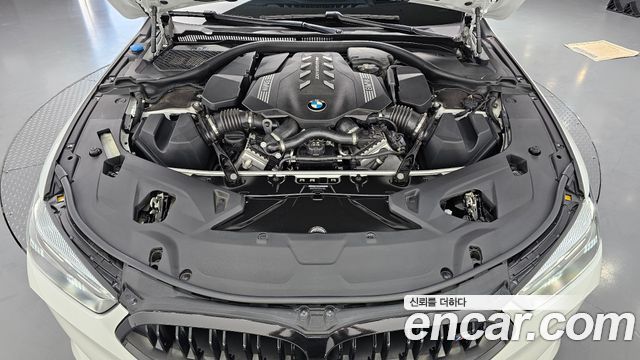 BMW 8-Series 2023 — photo 6