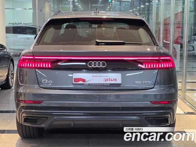 Audi Q8 2023 — photo 4
