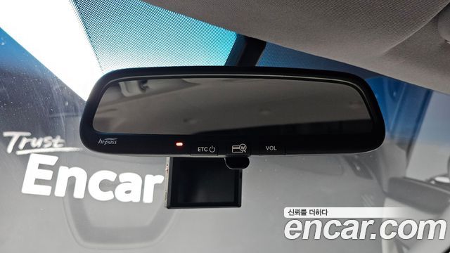 Hyundai Starex 2021 — photo 16