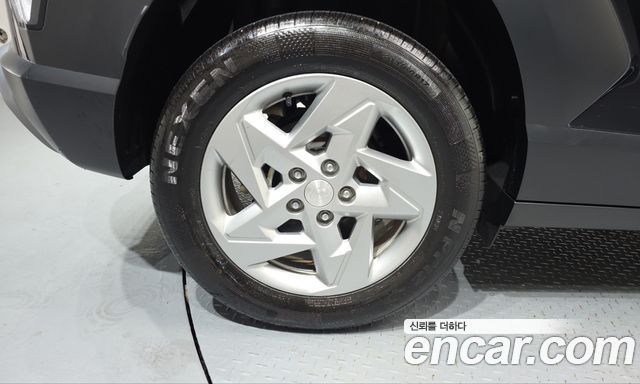 Hyundai Kona 2023 — photo 5