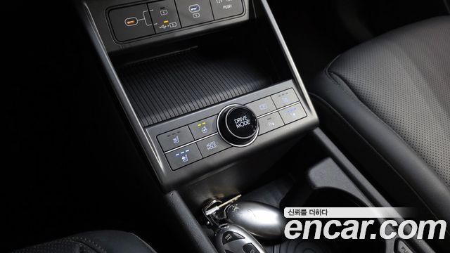 Hyundai Kona 2023 — photo 23