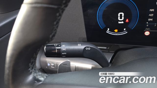 Hyundai Kona 2023 — photo 24