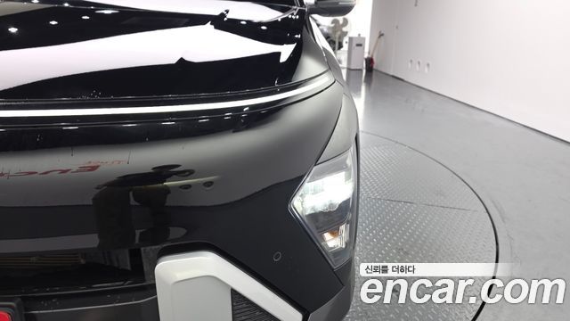 Hyundai Kona 2023 — photo 8