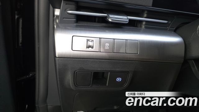 Hyundai Kona 2023 — photo 28
