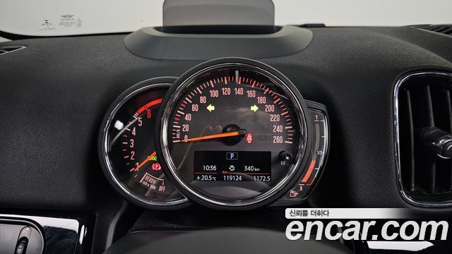 Mini Countryman 2018 — photo 11