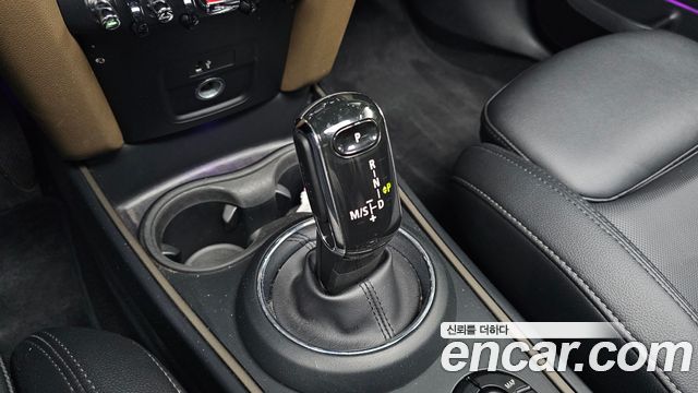 Mini Countryman 2018 — photo 12