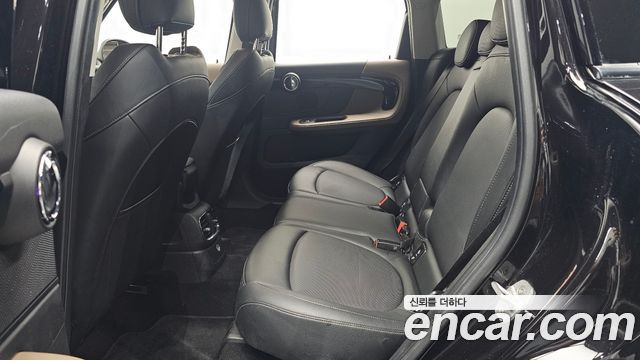 Mini Countryman 2018 — photo 17