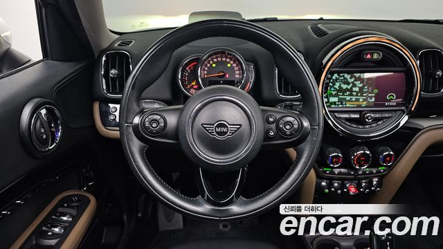 Mini Countryman 2018 — photo 18