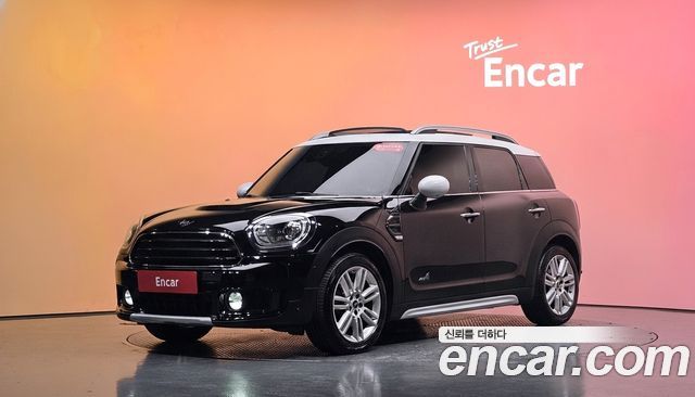 Mini Countryman 2018 — photo 1