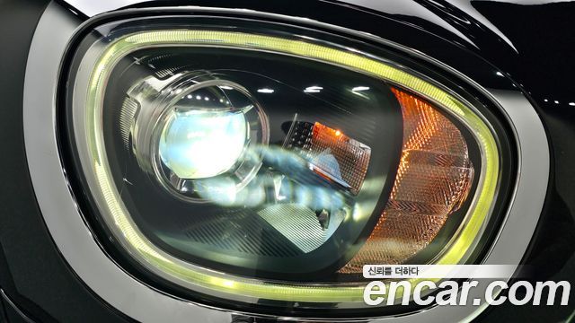 Mini Countryman 2018 — photo 8