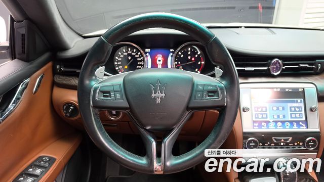 Maserati Quattroporte 2015 — photo 18